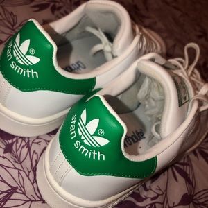 Brand New STAN SMITH shoes !!